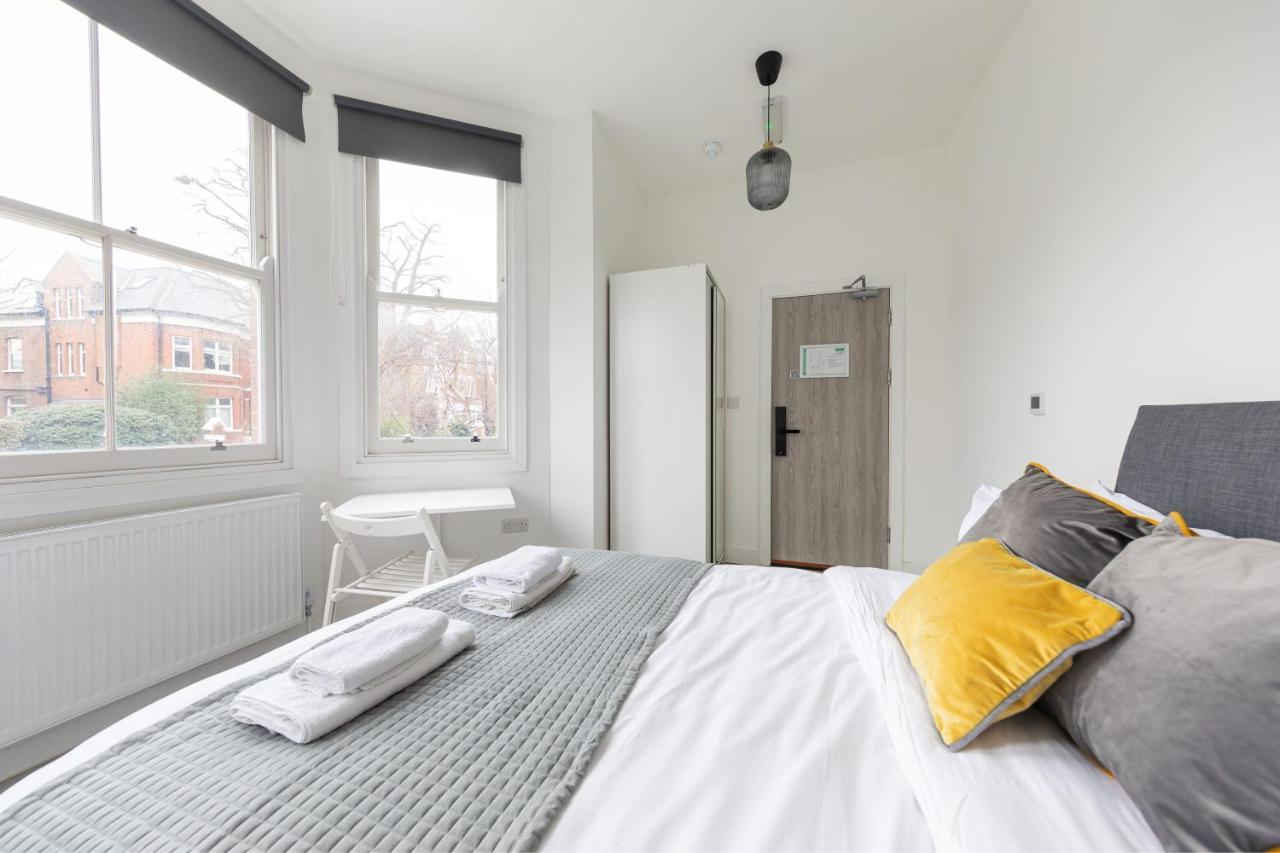 The Anson Hotel - Conveniently Located Sweet Space Near Transportation Stations London Eksteriør billede