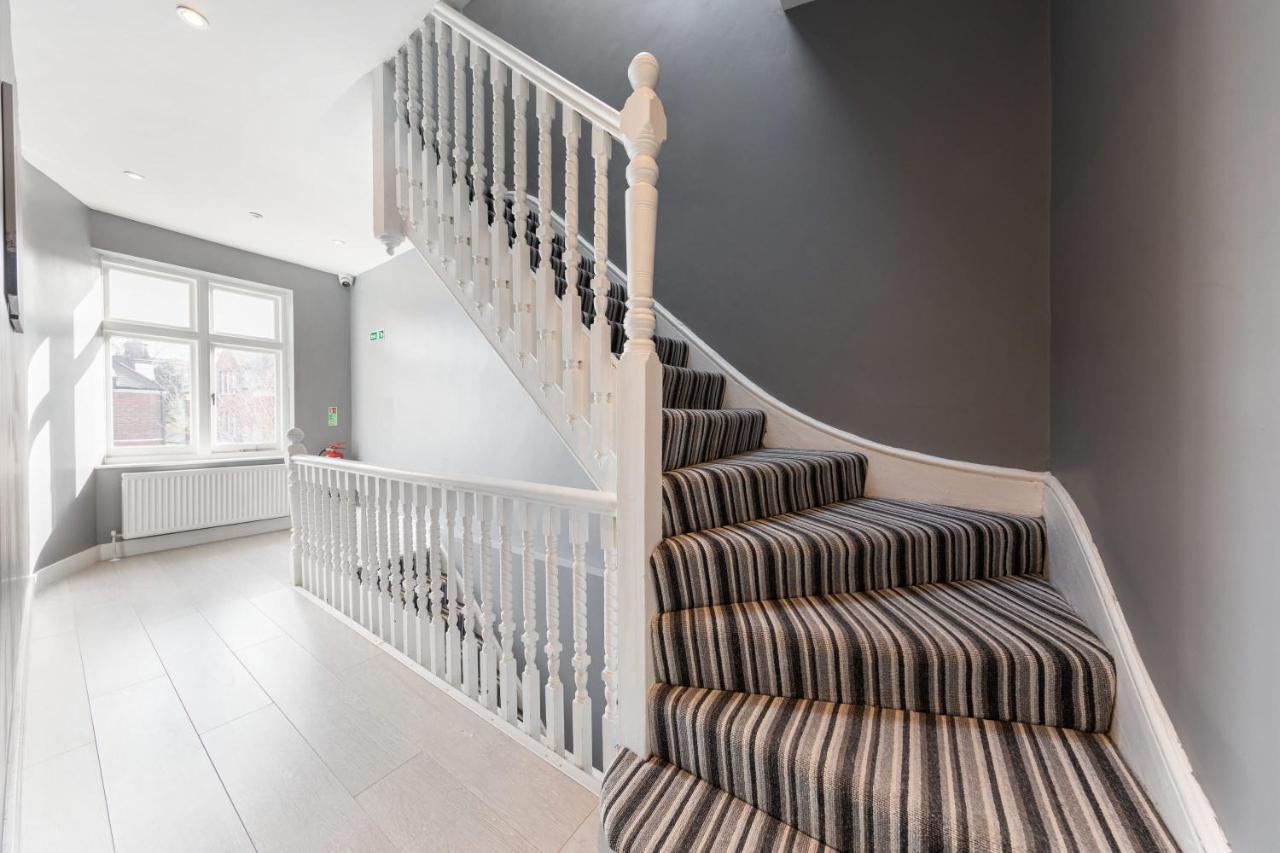 The Anson Hotel - Conveniently Located Sweet Space Near Transportation Stations London Eksteriør billede